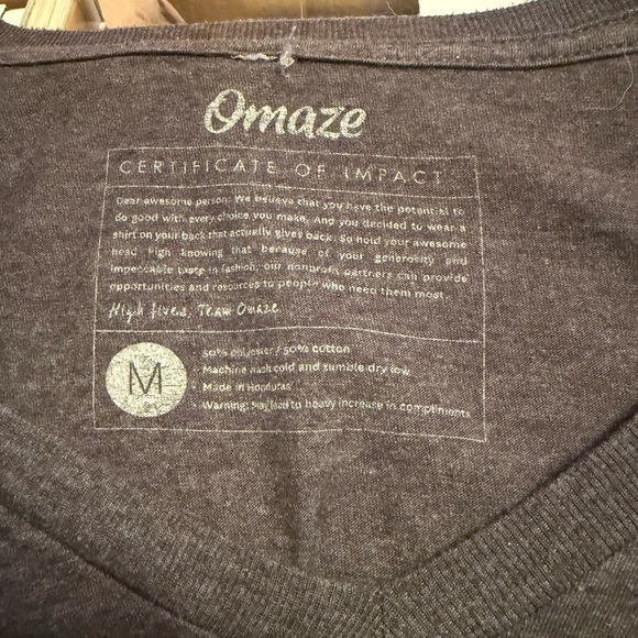 Gray V-Neck Short Sleeve Tee - Picture 3 of 3